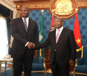 JOÃO LOURENÇO RECEBE DANIEL CHAPO NO PALÁCIO PRESIDENCIAL EM ANGOLA