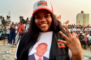 UNITA CONSIDERA PRECIPITADA SAÍDA DE GINGA SAVIMBI