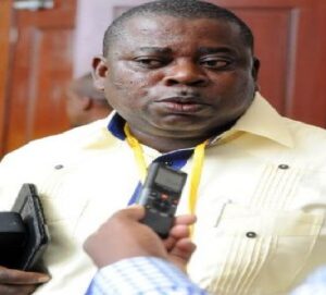 INTERNAUTAS REAGEM COM CRÍTICAS E APOIO AS ACUSAÇÕES DE LINDO BERNARDO TITO SOBRE UNITA NÃO APRESENTAR SOLUÇÕES PARA A FOME EM ANGOLA