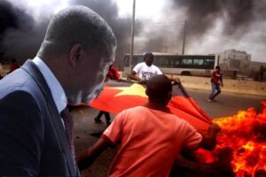 A CRISE DO DESEMPREGO E O RISCO DE COLAPSO SOCIAL EM ANGOLA: UM CHAMADO À RESPONSABILIDADE GOVERNATIVA – ORLANDO SCÓCIO