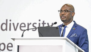 CIMEIRA SOBRE BIODIVERSIDADE JUNTA ESTADISTAS EM GABORONE