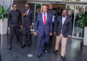 PROCESSO CONTRA HIGINO CARNEIRO PODE VISAR TRAVAR A SUA ASCENSÃO POLÍTICA, ALERTA JURISTA