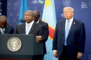 NOS EUA: PRESIDENTE DE ANGOLA E EM EXERCÍCIO DA UNIÃO AFRICANA DIRIGIU-SE AOS PARTICIPANTES NA CERIMÓNIA