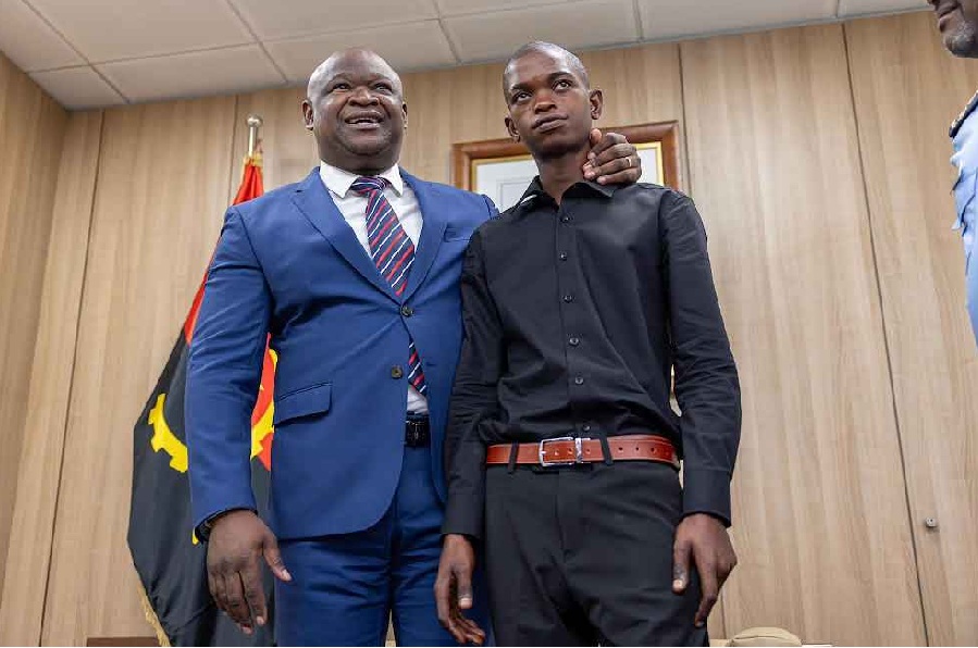 2e835b7d-9637-4d4a-b55b-d3f4021b4ed0