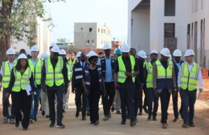 MINSA E MINISTÉRIO DAS OBRAS PÚBLICAS E HABITAÇÃO  CONSTATAM AVANÇO DAS OBRAS DO NOVO HOSPITAL AMÉRICO BOAVIDA